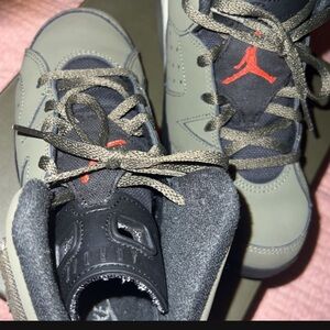 Jordana 6, Cactus Jack size 2.5 Y